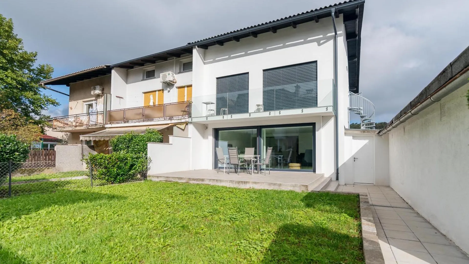 Black & White Apartments Rozna Dolina Lubiana Slovenia